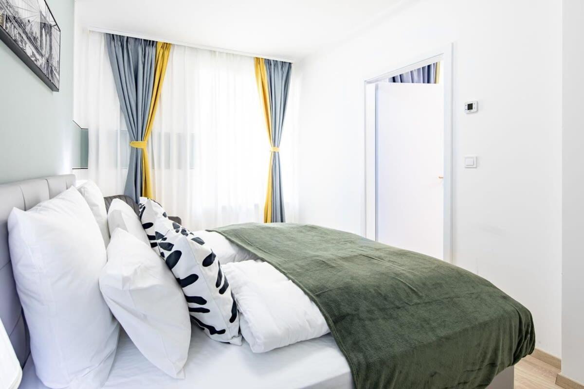 Free Parking - Balcony - Sunny - New Lejlighed Budapest Eksteriør billede