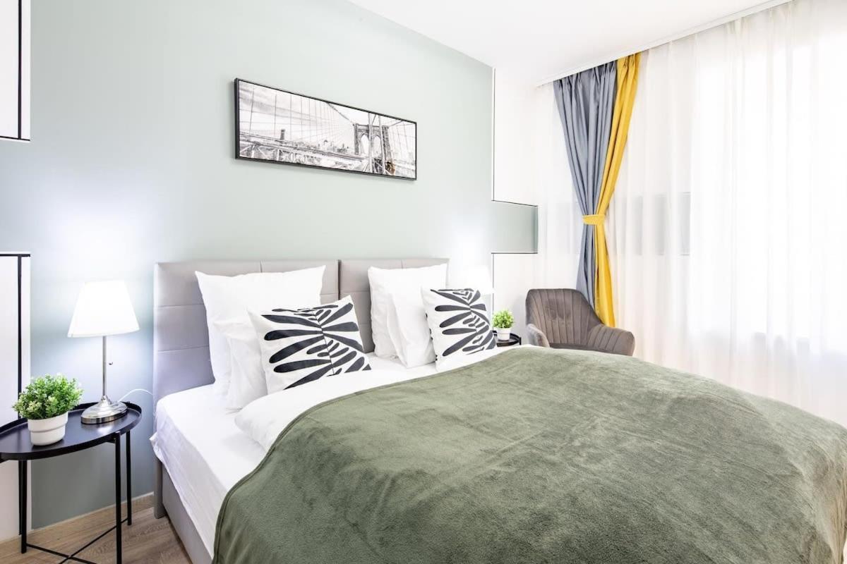 Free Parking - Balcony - Sunny - New Lejlighed Budapest Eksteriør billede